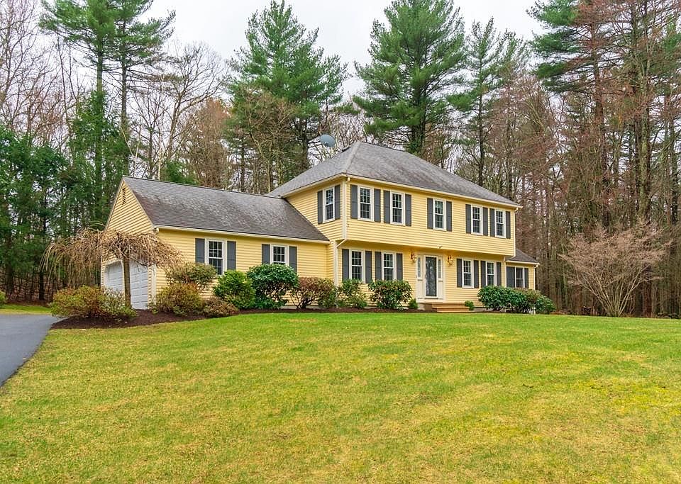 1st image of 3 Briarwood Ln