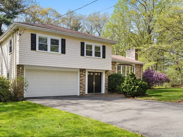 11 Weston St, Lexington, MA 02421