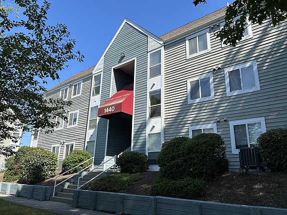 2nd image of 1440 Seneca Dr Unit H-1
