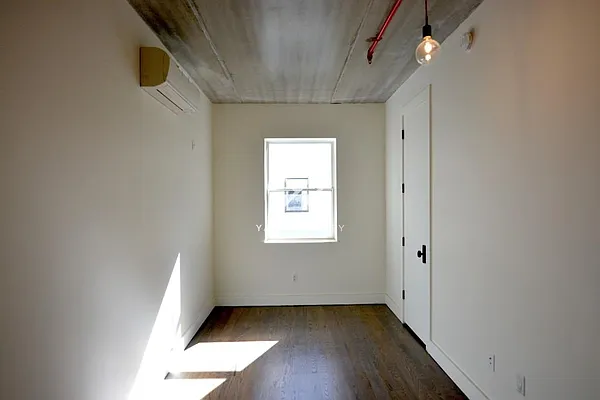 Rented by Yaffa Realty LLC | media 98