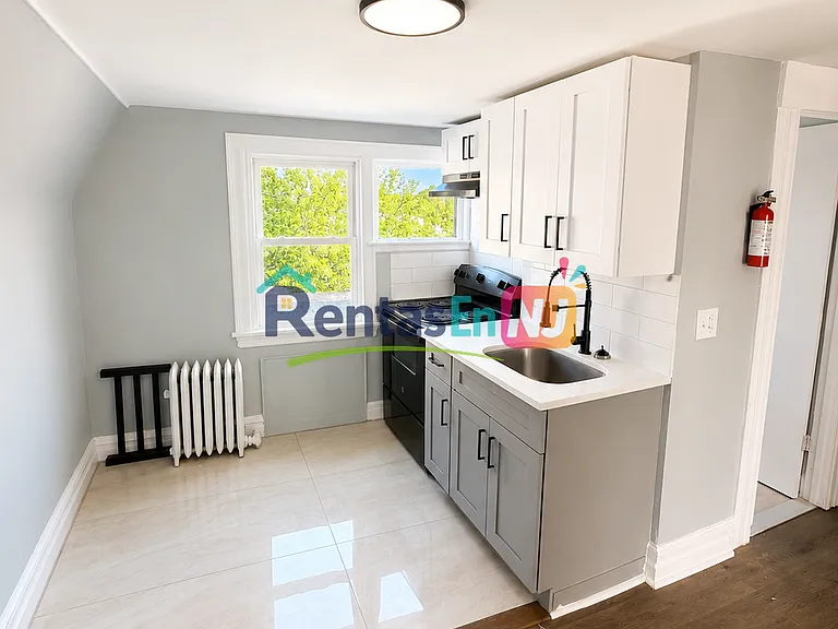 521 S 16th St #3B — Photo 2