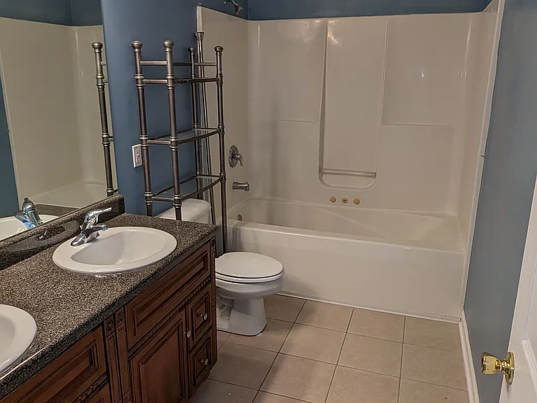 827 Terrell Dr — Photo 6