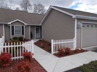 8523 Pineflat Ln, Roanoke, VA 24019