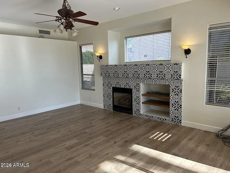 3160 S Greythorne Way — Photo 4