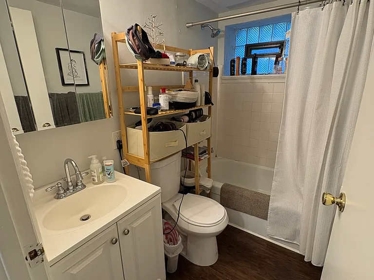 2499 Madison Rd #13 — Photo 9
