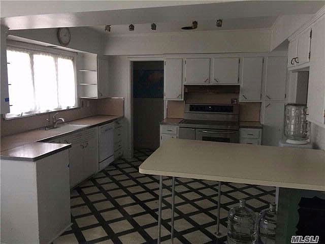 2nd image of 1457 165th St