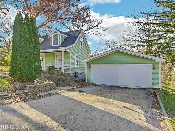 3rd image of 36910 N Alice Ln