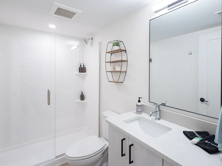 1700 N Manhattan Ave #206 — Photo 10