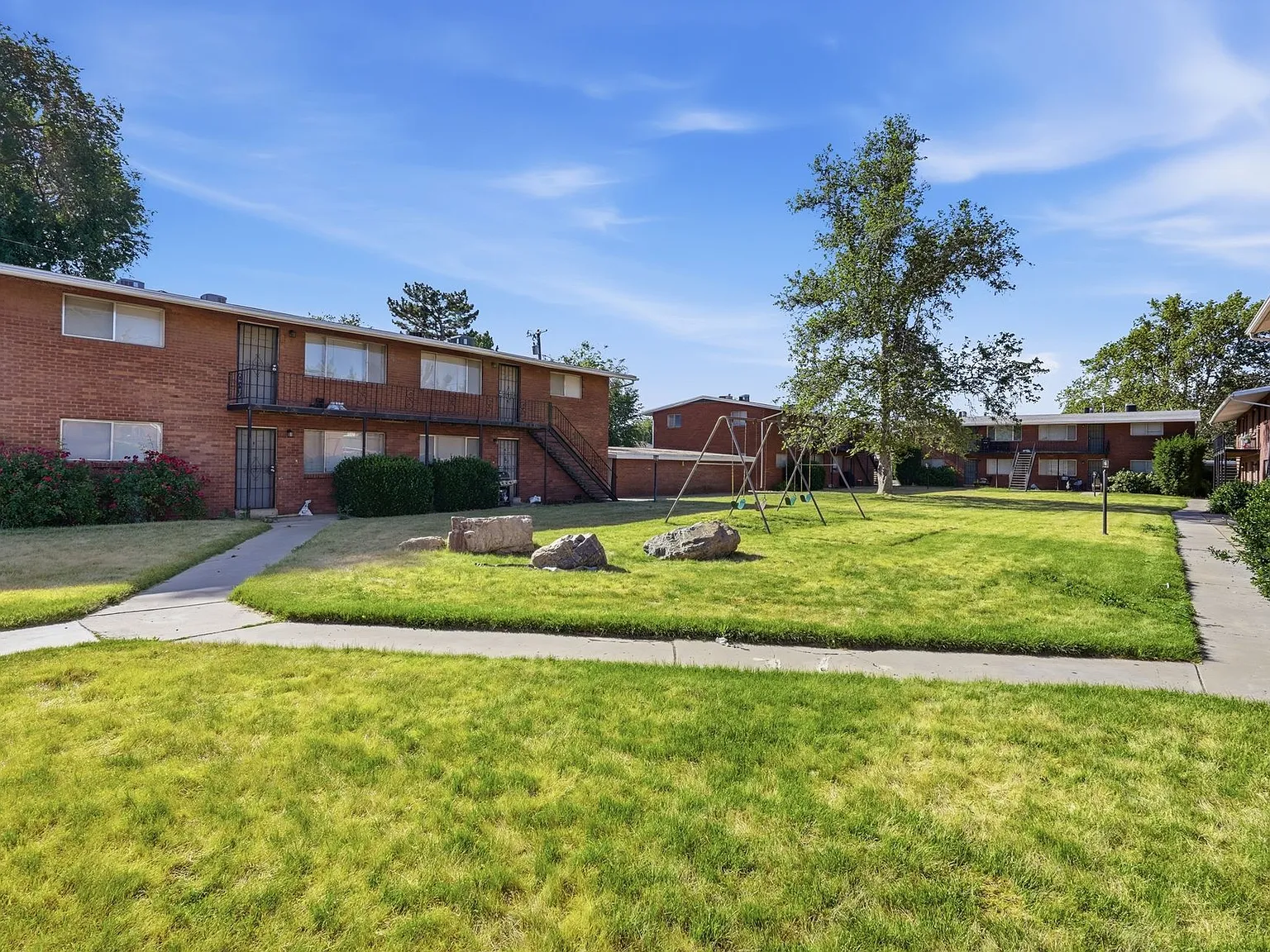 Clearfield Apartments — Photo 2