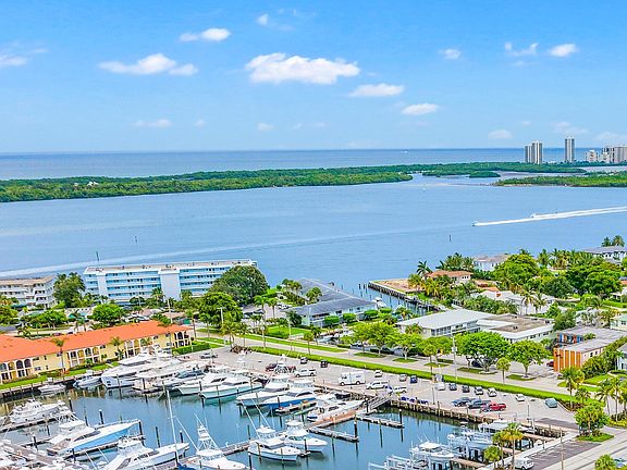 2nd image of 52 Yacht Club Dr APT 105