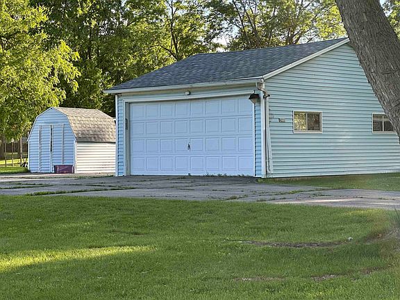 3rd image of 4237 Mahoney Rd