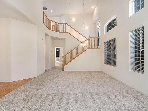 4th image of 1715 Spur Ridge Lane