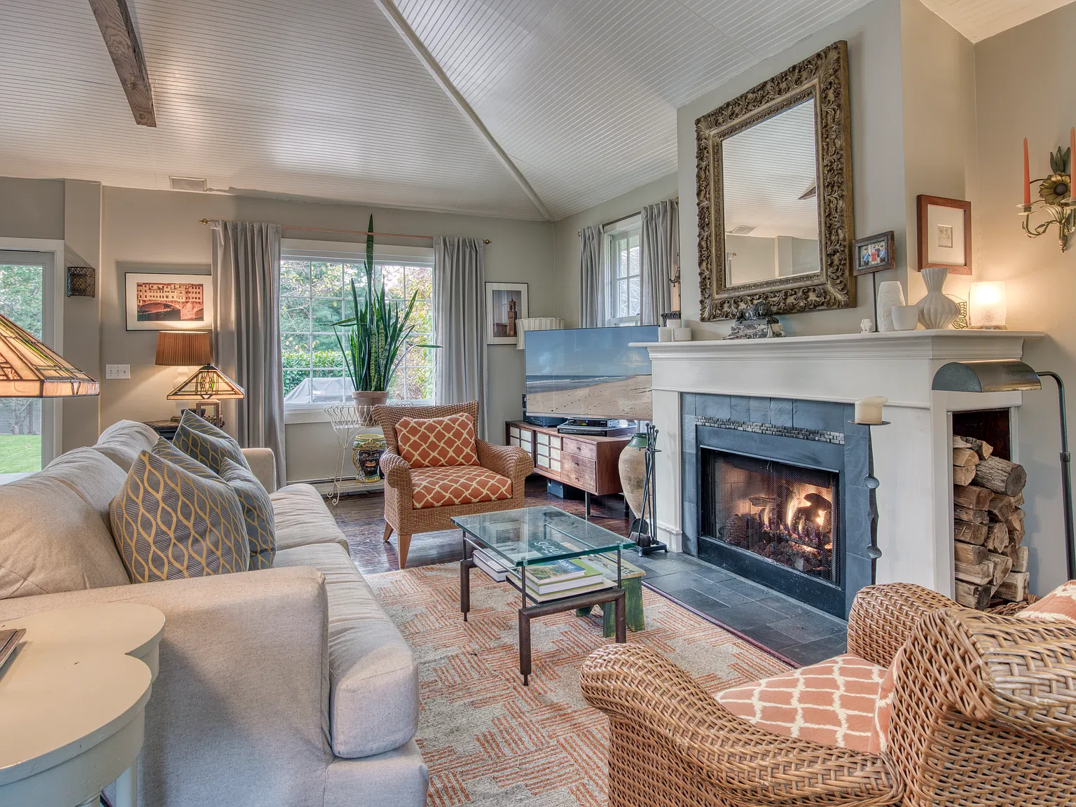 East Hampton — Photo 3