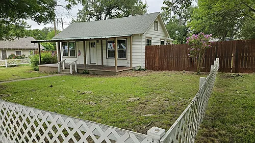 900 N Wall St Photo 1