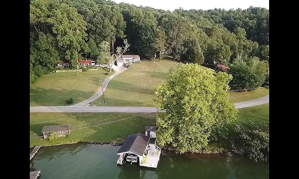 1st image of 1397 Lakeside Dr