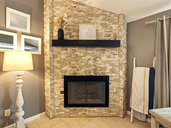 5th image of 10015 Rustic Rock Rd