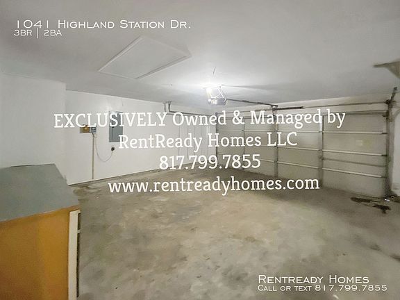 3rd image of 1041 Highland Station Dr