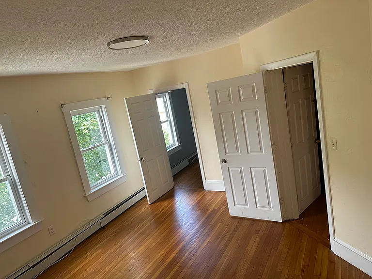 333 Washington St #2 — Photo 8