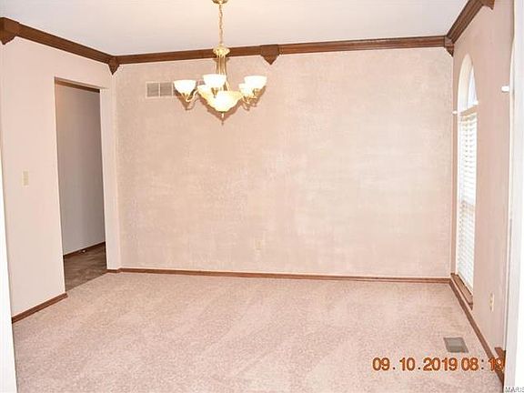 4th image of 7248 Crystal Lake Ct