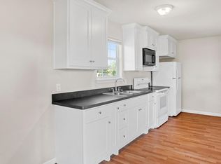 831 Pratt Rd #B, Red Oak, TX 75154