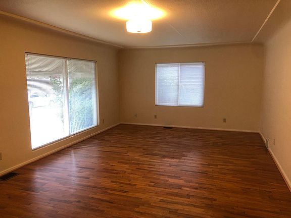 2nd image of 5231 Yakima Ave