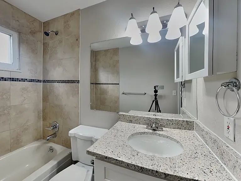 5005 S Richfield Cir — Photo 9