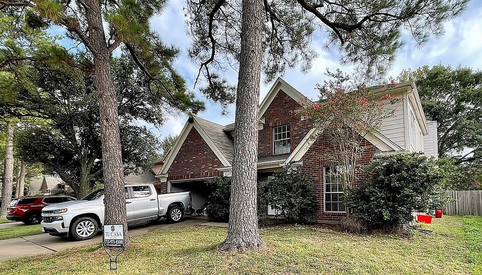 1st image of 18143 Holly Forest Dr