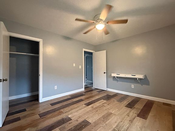 5th image of 810 Boone Pl