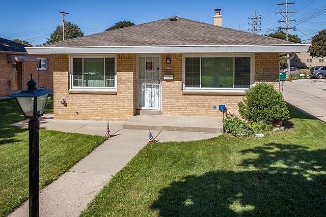 For Sale: 4759 N 80th St, Milwaukee, WI 53218
