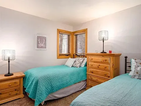 540 Ore House Plz — Photo 3