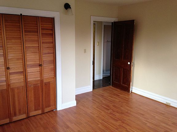 2nd image of 3115 Harrisburg Pike