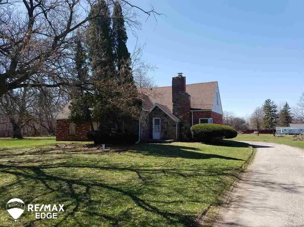 1491 Iva St, Burton, MI 48509