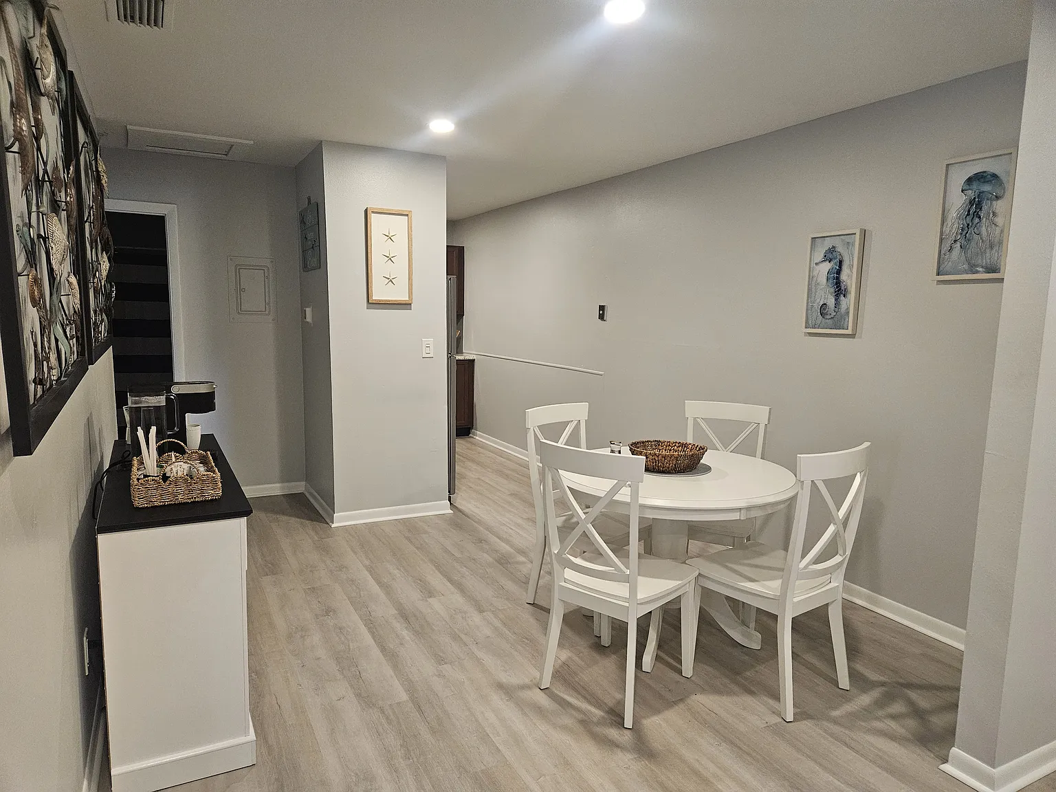 2 bed, 973 sqft, $2,100 — Photo 3