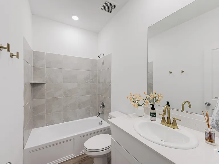 5028 Waterway Dr — Photo 5