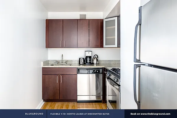 Rented by The Blueground | media 52