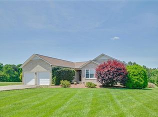 1204 Fleming Rd, Yadkinville, NC 27055