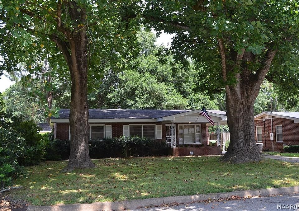 1st image of 120 Salem Dr