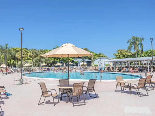 15301 Pembridge Avenue #48, Delray Beach, FL 33484