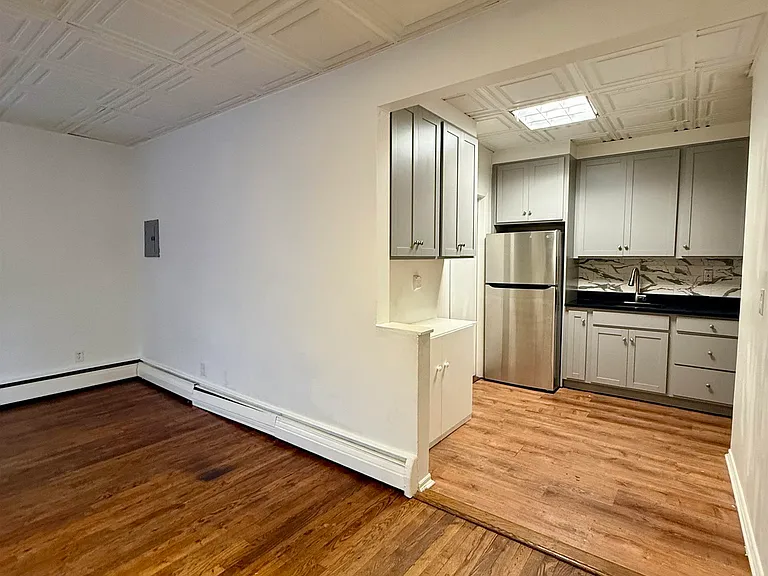 201-203 N 2nd St #7 — Photo 13