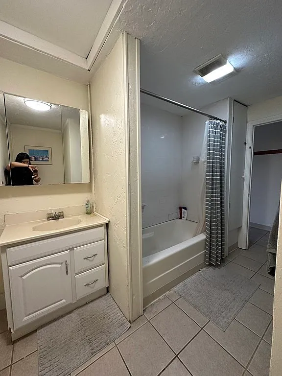 2 bed, 1.0 bath, 800 sqft, $2,800 — Photo 3