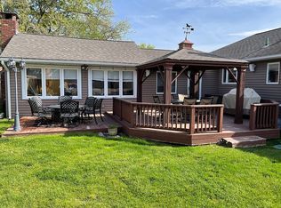 1036 McDonald Ave, Wantagh, NY 11793