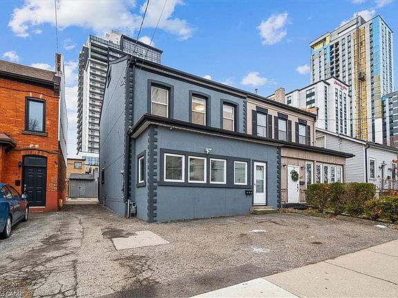 3rd image of 183 Market St