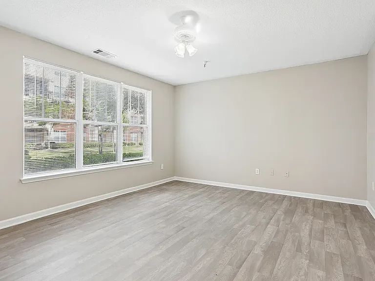 Heritage Station Apartments — Photo 14