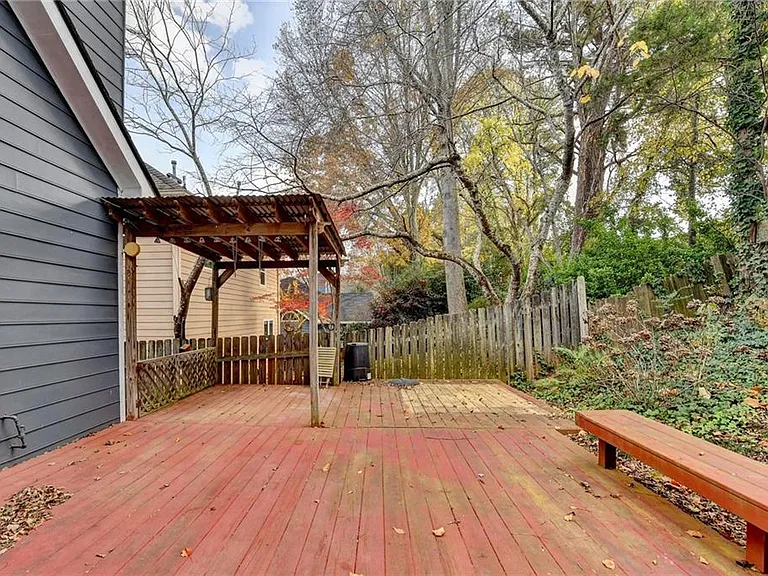 1112 Ashbury Dr — Photo 53