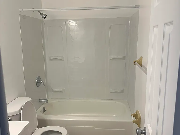 Arbor Heights — Photo 17