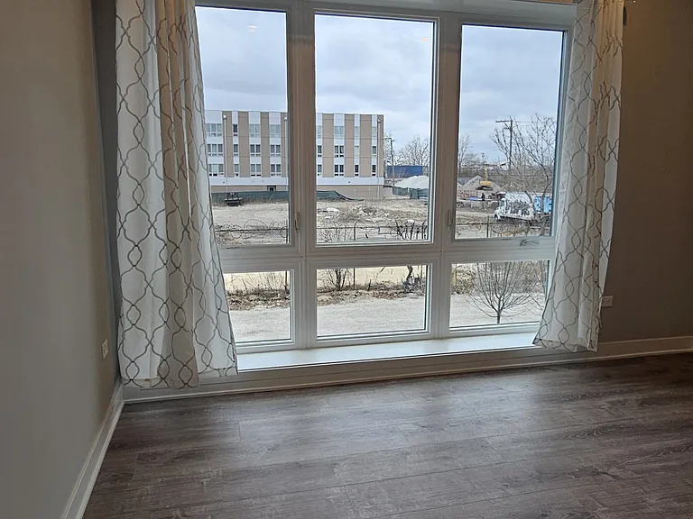 3176 S Archer Ave #206 — Photo 9