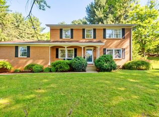 1024 Ridgemont Dr, Staunton, VA 24401