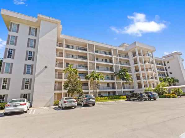 3000 N Palm Aire Drive #403, Pompano Beach, FL 33069