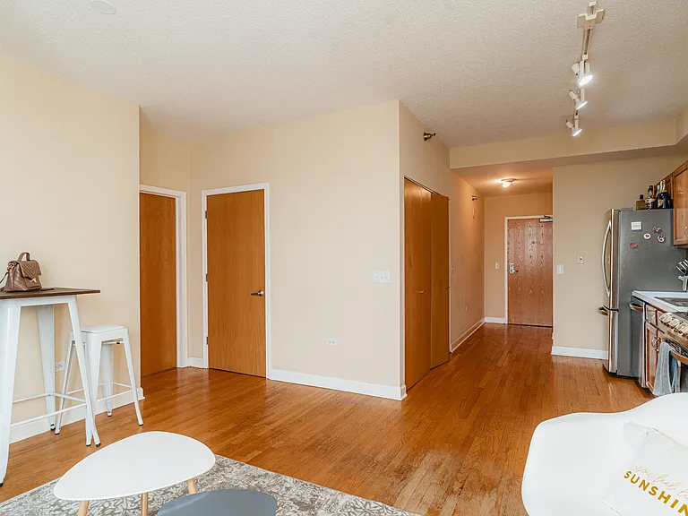 1529 S State St #14D — Photo 12