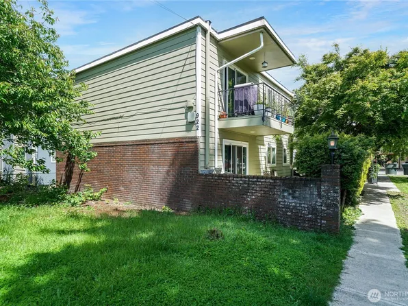 922 9th Avenue, Longview, WA 98632